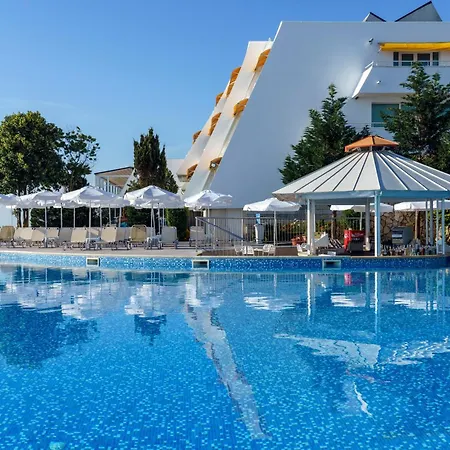 Hotel Aluasun Helios 3*